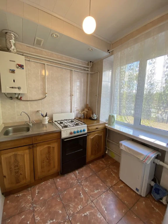 Продаж 2 х кім квар Сумська обл, Конотоп, вул Короленко 35