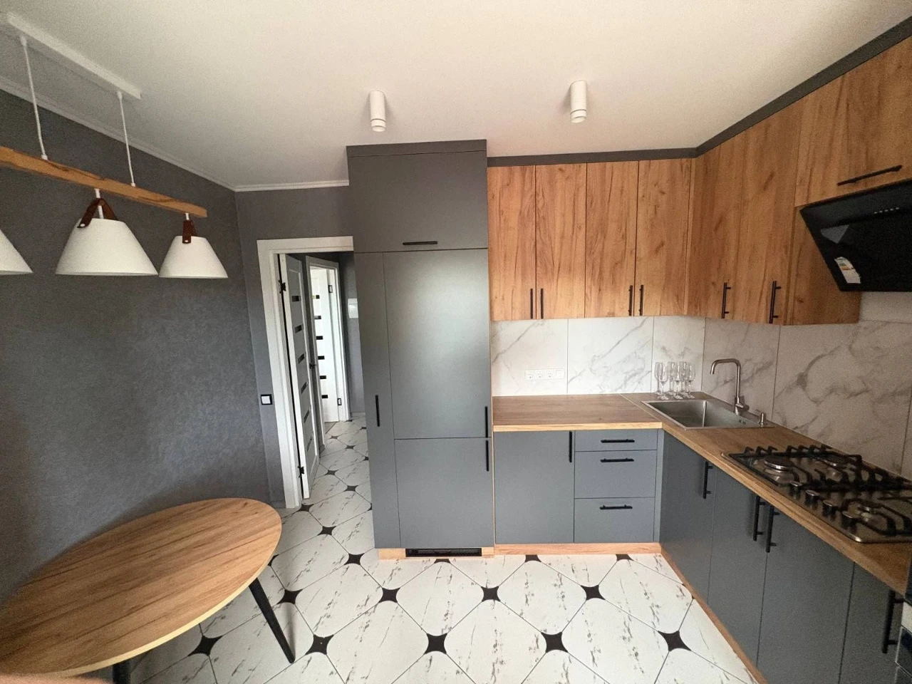 Продается квартира, улица Нововокзальная, 10