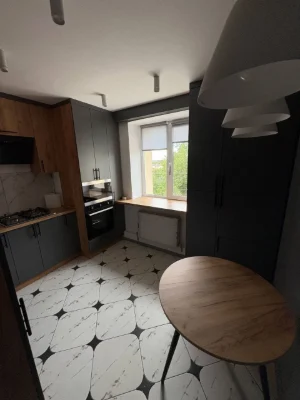 Продается квартира, улица Нововокзальная, 10