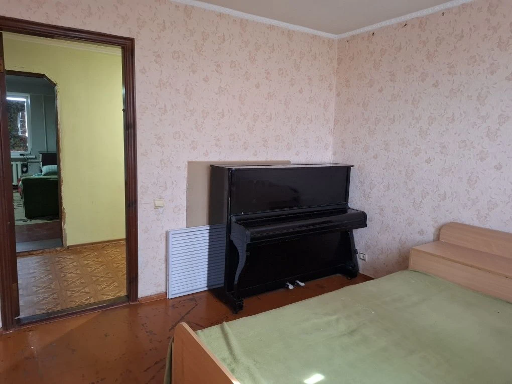 Продам квартиру з меблями