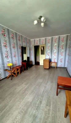 Продається двокімнатна квартира в с. Ворожба, Лебединський район