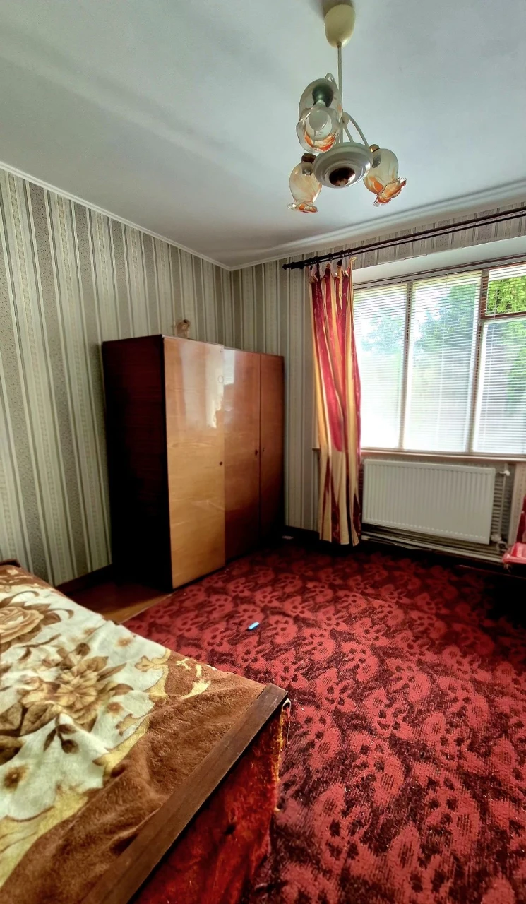 Продається двокімнатна квартира в с. Ворожба, Лебединський район