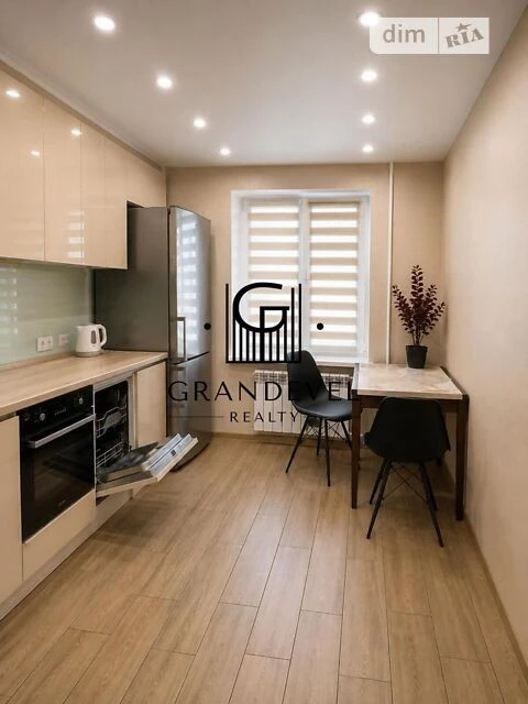 Sale of 1-room apartment 34 sq. m on Oleksandra Makhova 3 street • ID