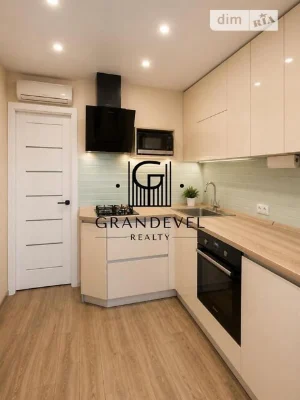Sale of 1-room apartment 34 sq. m on Oleksandra Makhova 3 street • ID