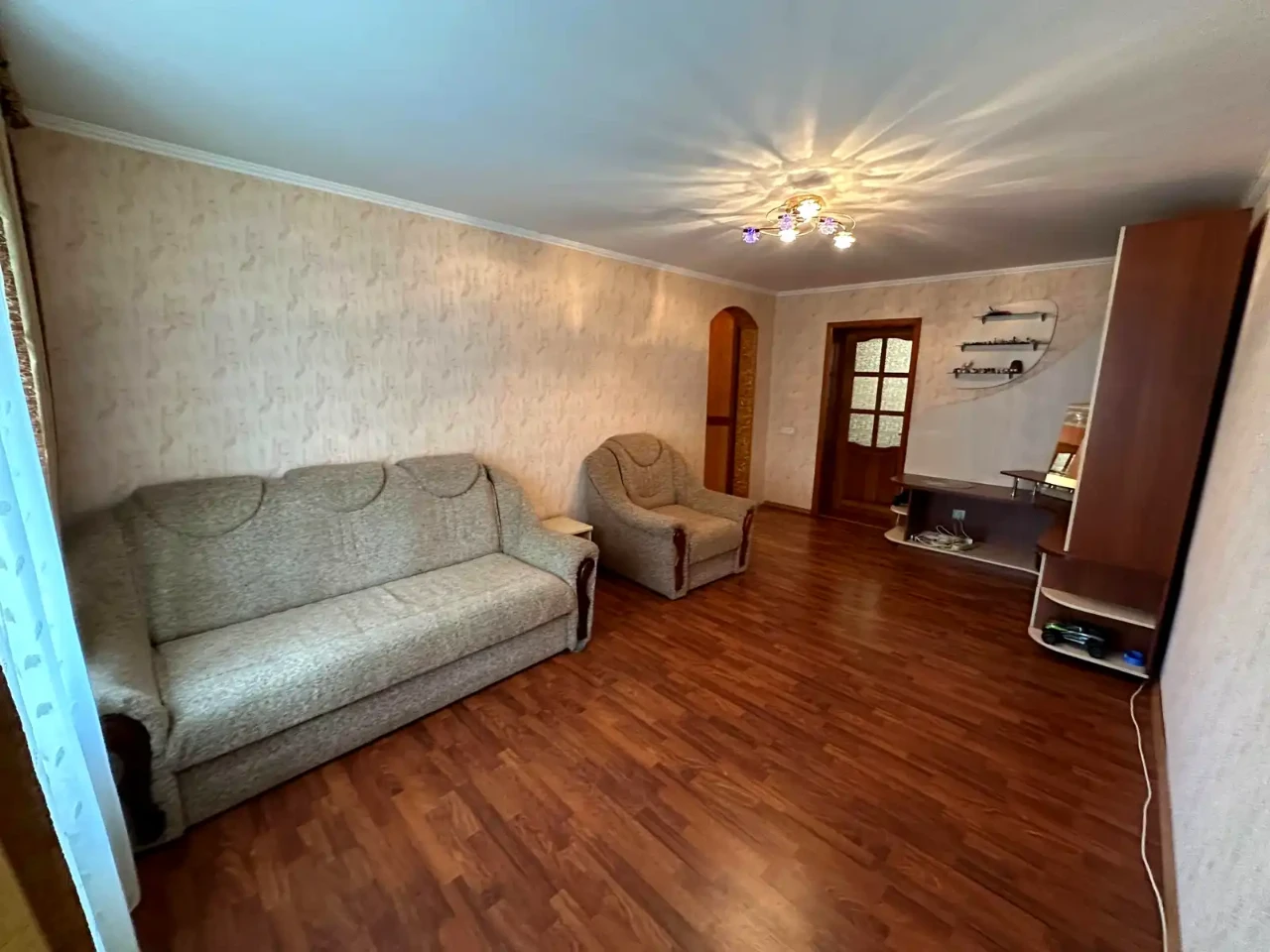 Продаж квартири 3-кімн. 59.6 м² 4/5 пов.
