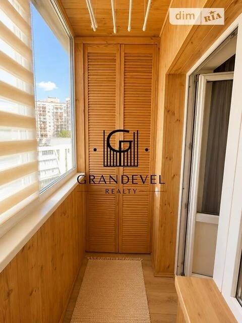 Sale of 1-room apartment 34 sq. m on Oleksandra Makhova 3 street • ID