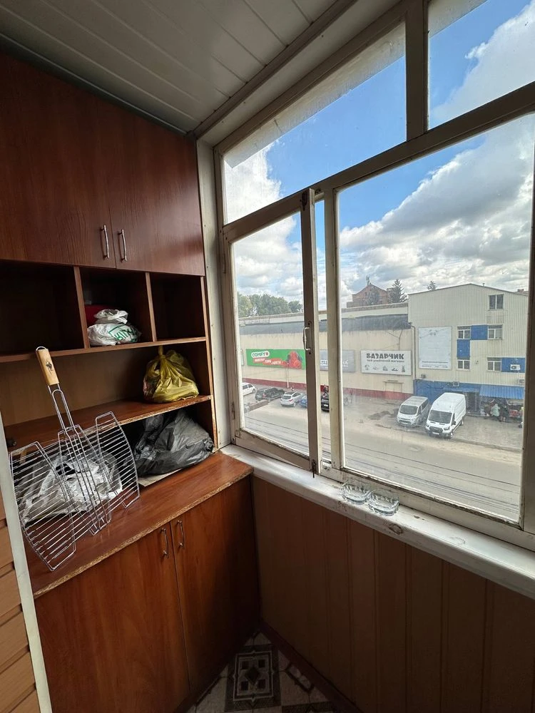 Продаж 3-х кімнатної квартири з ремонтом в місті Охтирка