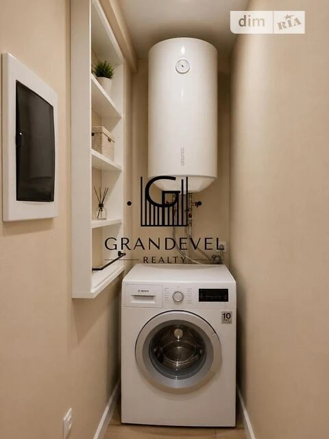 Sale of 1-room apartment 34 sq. m on Oleksandra Makhova 3 street • ID