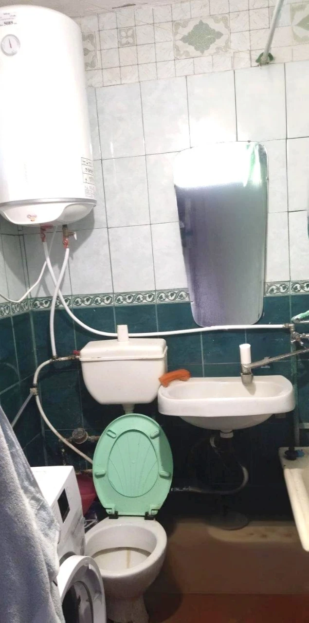 Продам 1к в розвиненому районі