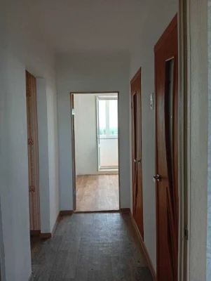 Продам 3-х кімнатну квартиру 64 м2