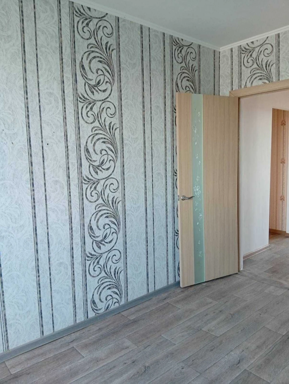 Продам 3-х кімнатну квартиру 64 м2