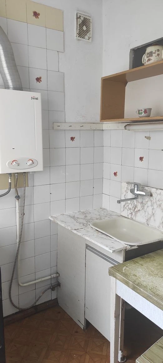 Продам 2 кім. квартиру