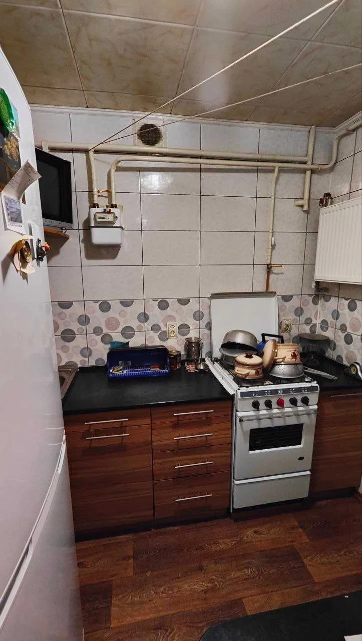 Продам 1-кімнатну квартиру з лоджією