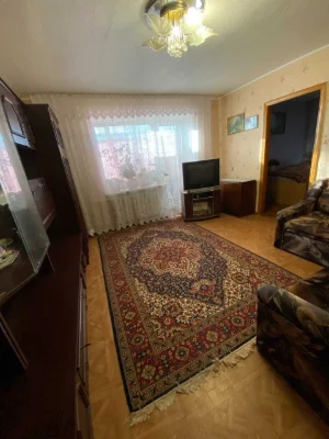 Продам трикімнатну квартиру