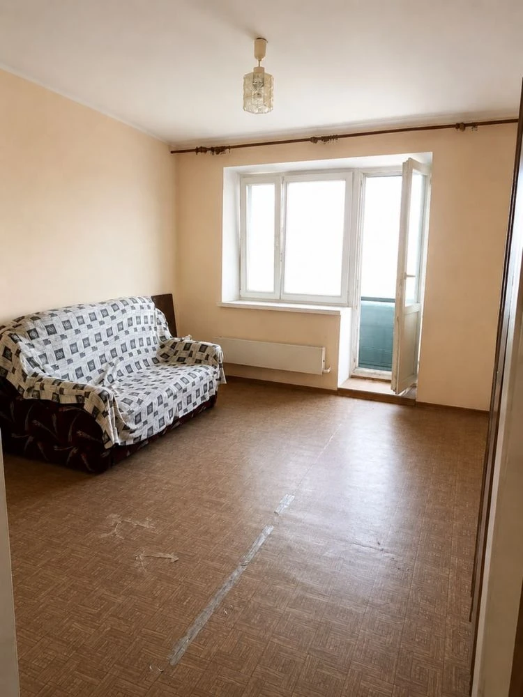 Продам 3-кімнатну квартиру в центрі Охтирки, вул. Армійська,