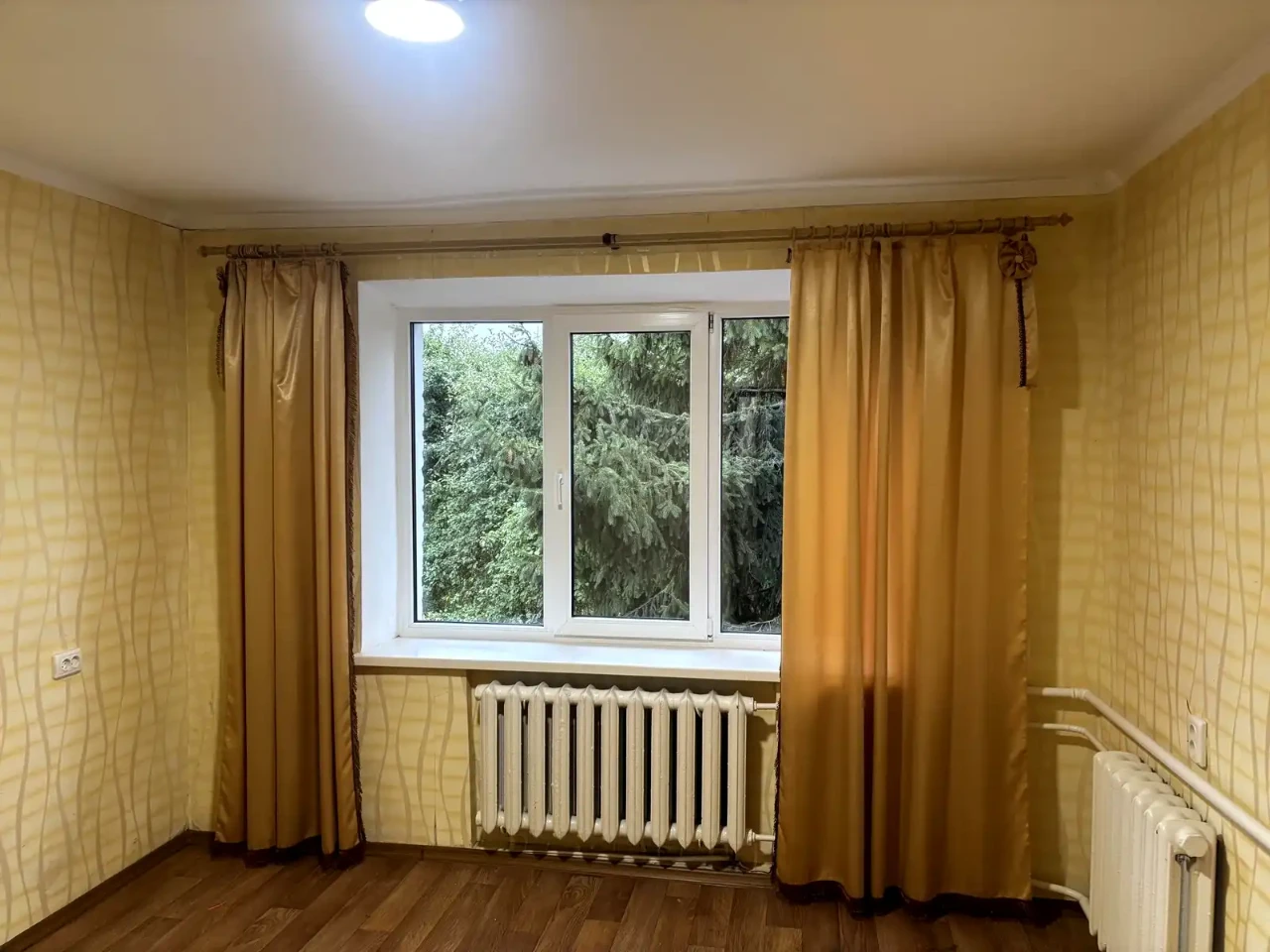 Продаж квартири 2-кімн. 49.4 м² 2/2 пов.
