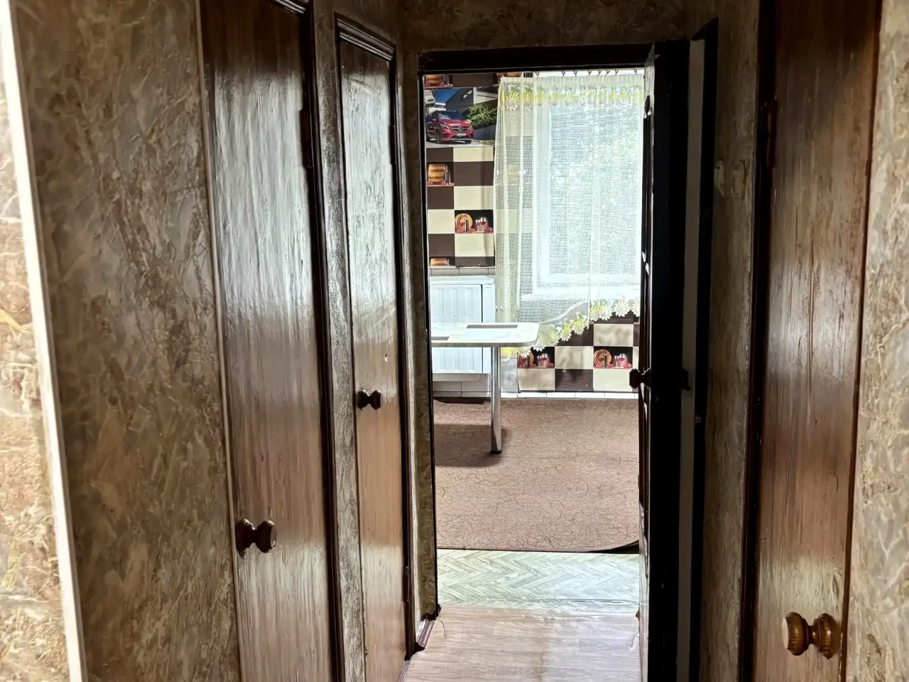 Продаж квартири 2-кімн. 49.4 м² 2/2 пов.