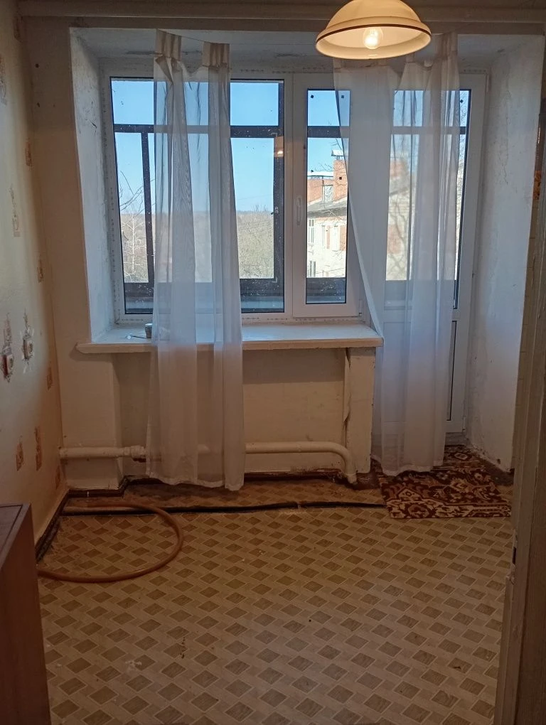 Продам однокімнатну квартиру.