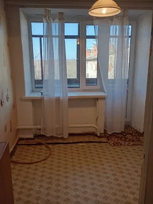 Продам однокімнатну квартиру.