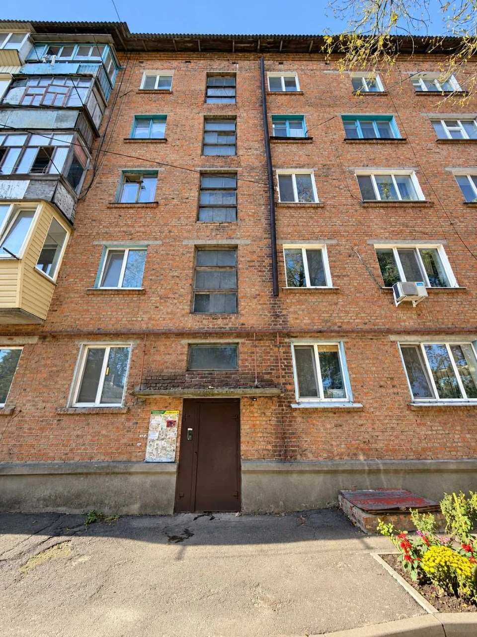Продаж 3-кімнатної квартири 62 м² у Ромнах, вул. Соборна
