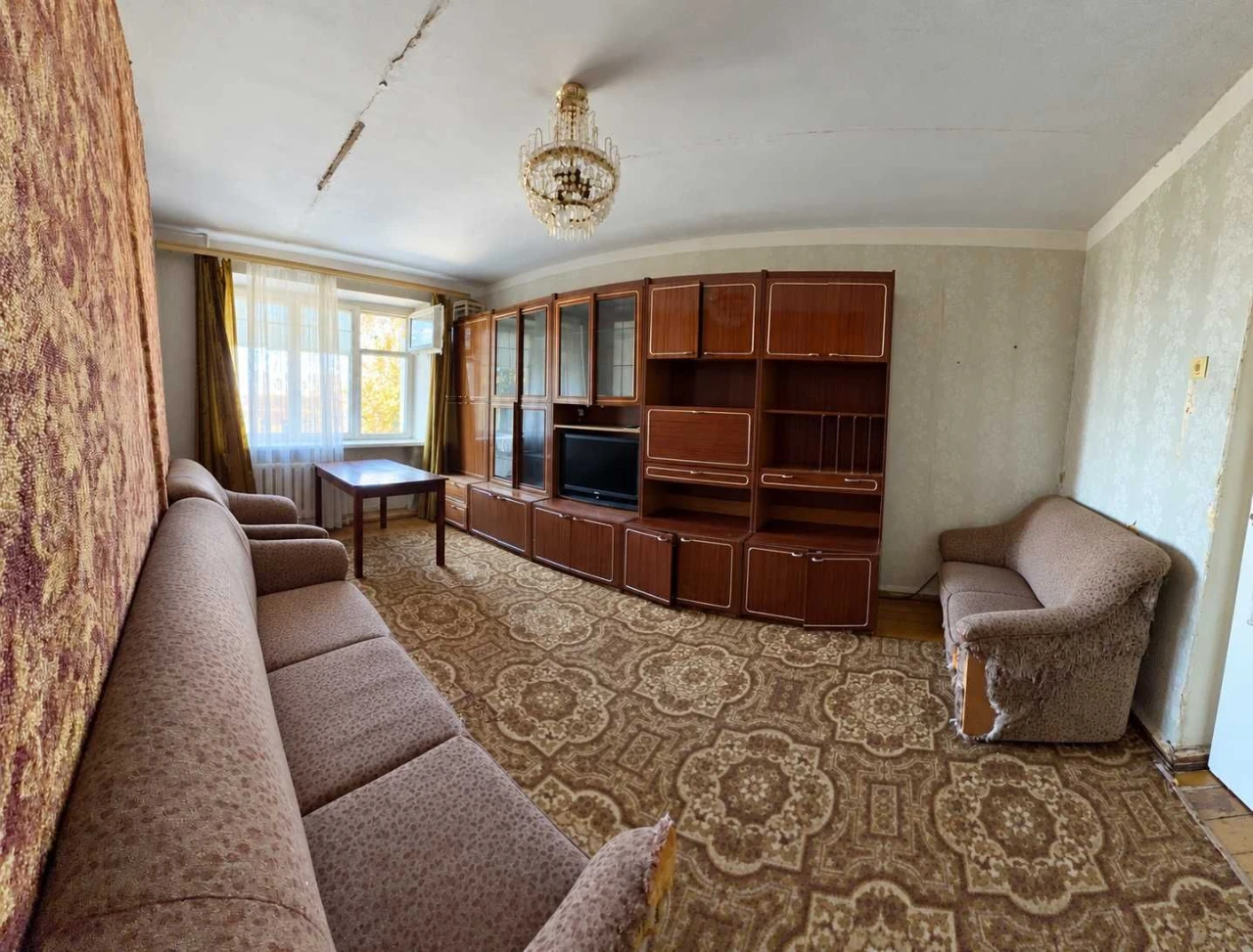Продаж 3-кімнатної квартири 62 м² у Ромнах, вул. Соборна