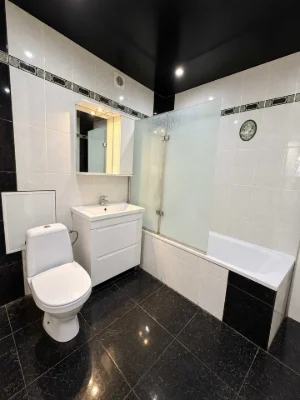 Продається 3-кімнатної квартири 67.9 м² у Ромнах, вул. Коржі