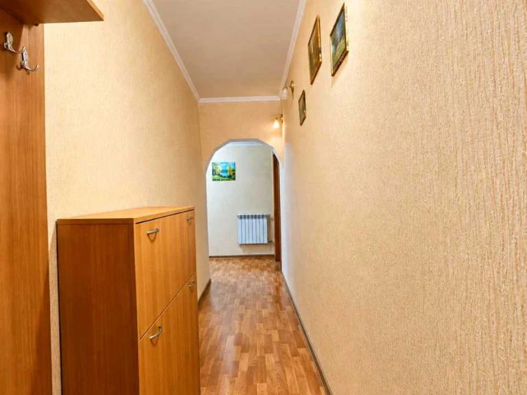 Квартира. Ромни, 9 Травня