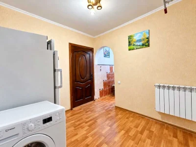 Квартира. Ромни, 9 Травня