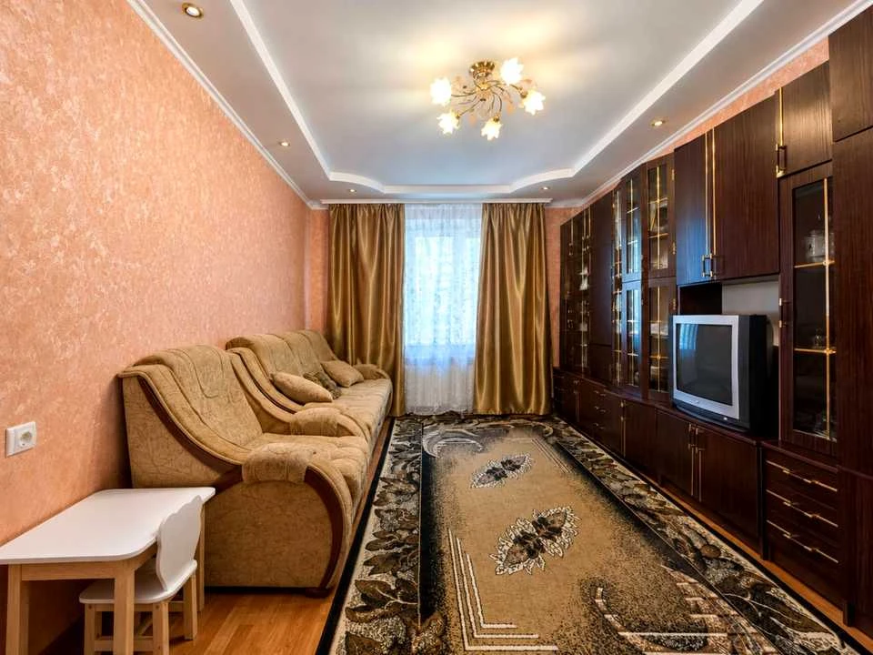Квартира. Ромни, 9 Травня