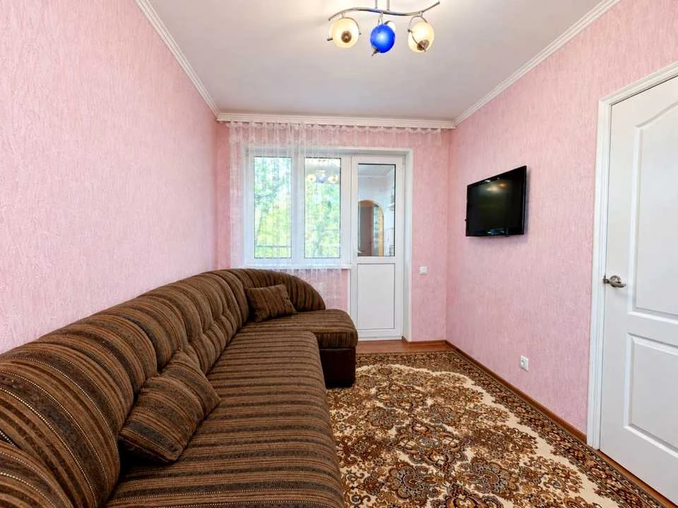 Квартира. Ромни, вулиця 8 травня