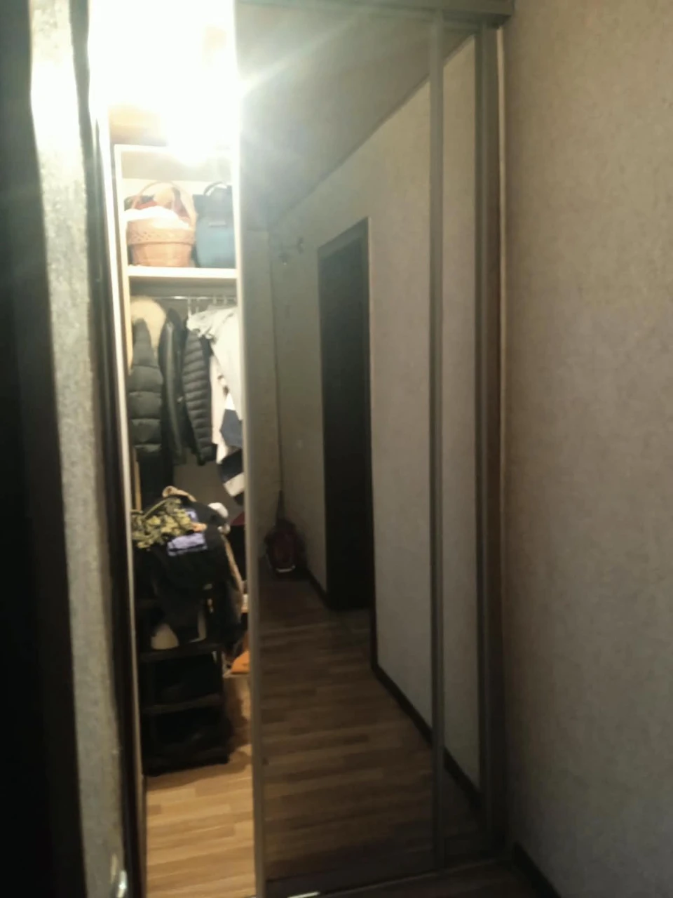 Selling 3-room apartment renovated for residential or business use