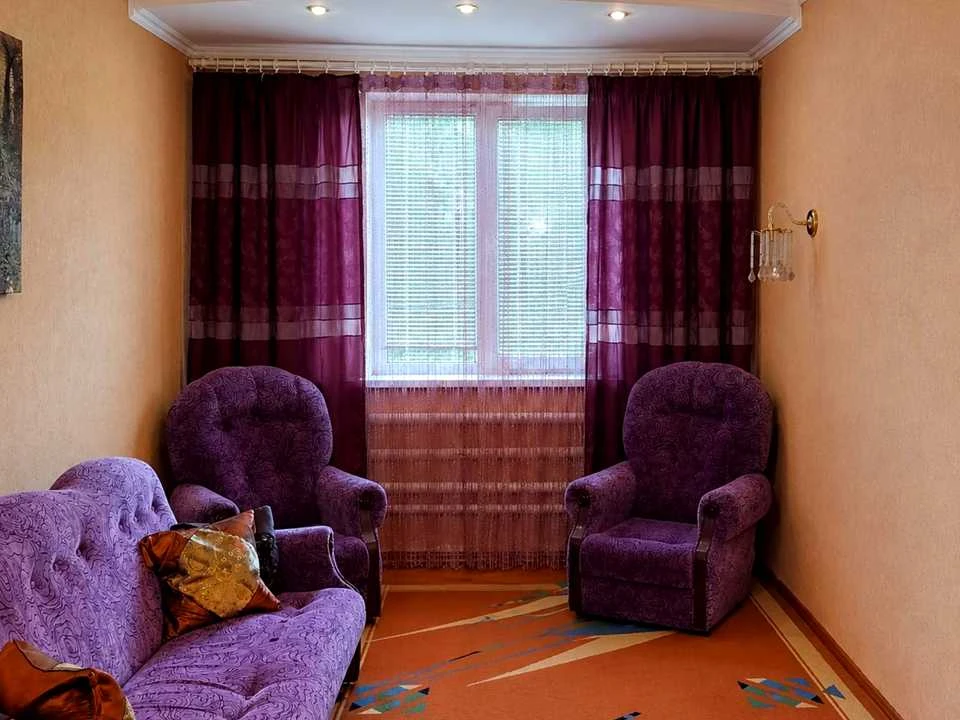 Apartment. Romny, Suburban