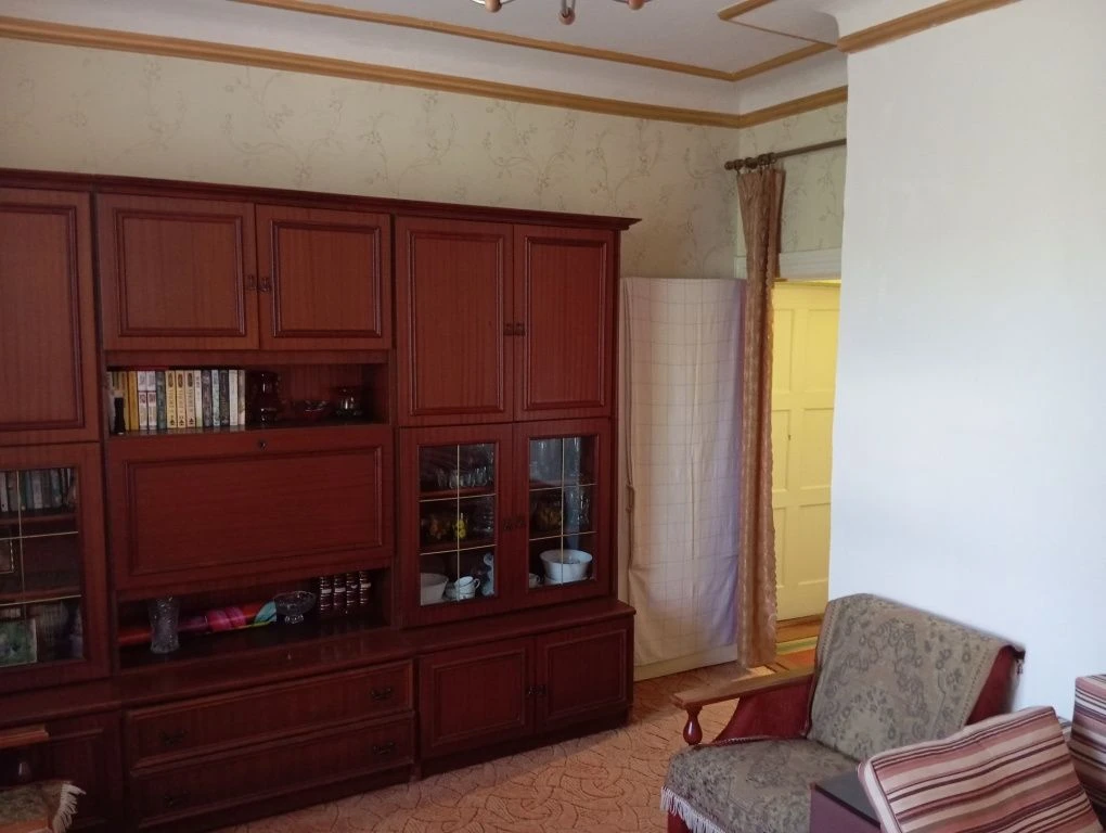 Продається 3-кімнатна квартира в центрі