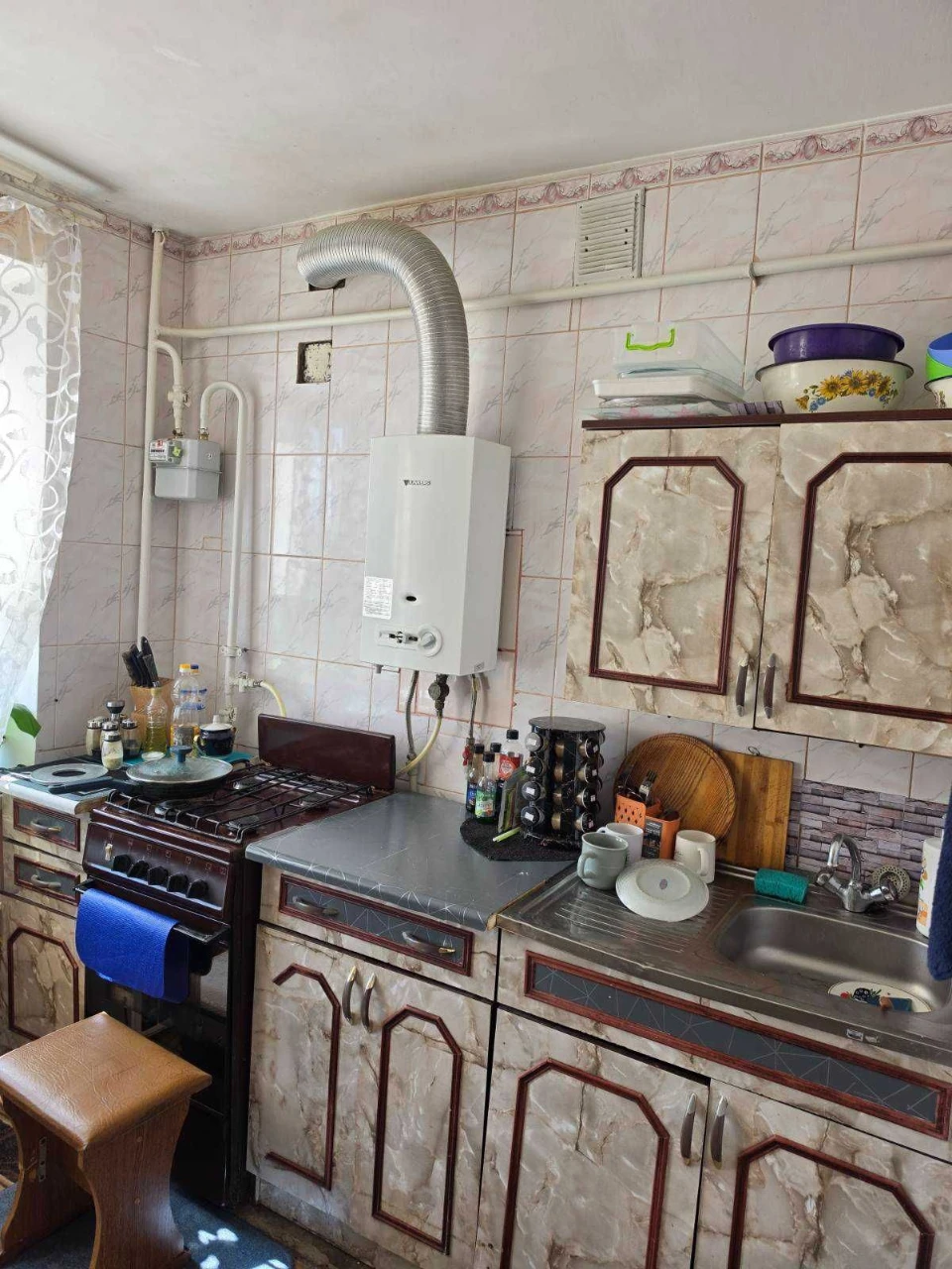 Продам 2-кімнатну квартиру 52 м², 2 поверх, Шостка, Артемівс