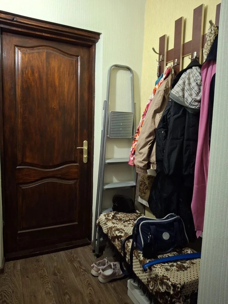 Продам 2 кімнату квартиру  у місті Шостка біля чудового озер