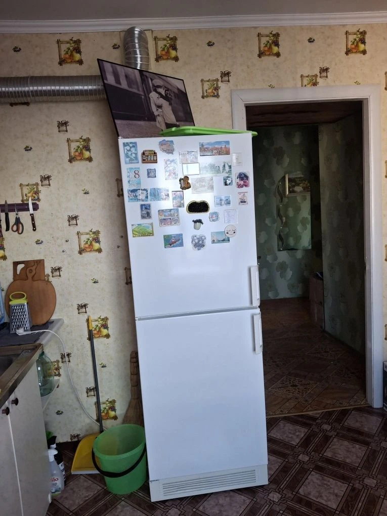 Продам 2 кімнату квартиру  у місті Шостка біля чудового озер
