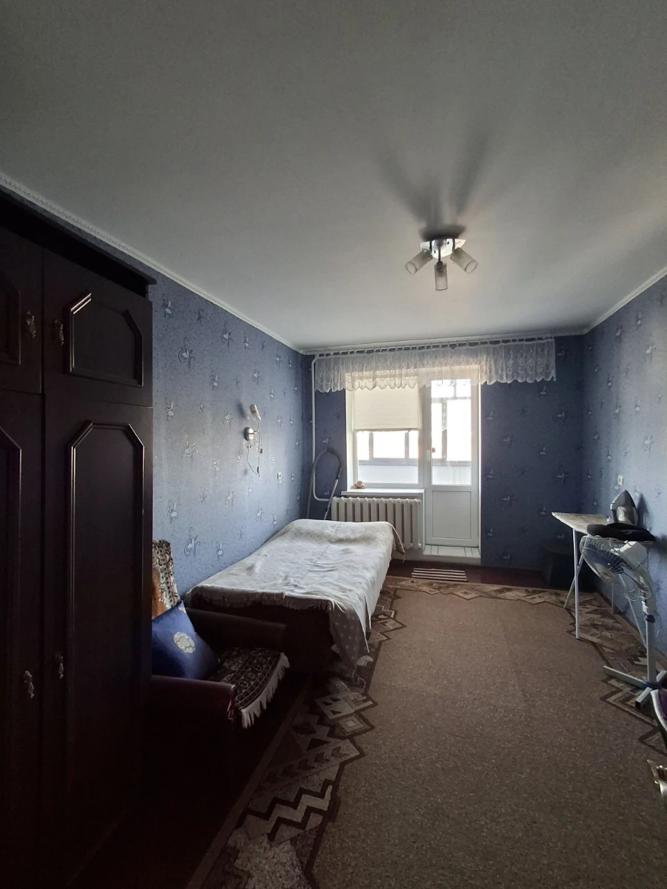 Продам 2 кімнату квартиру  у місті Шостка біля чудового озер