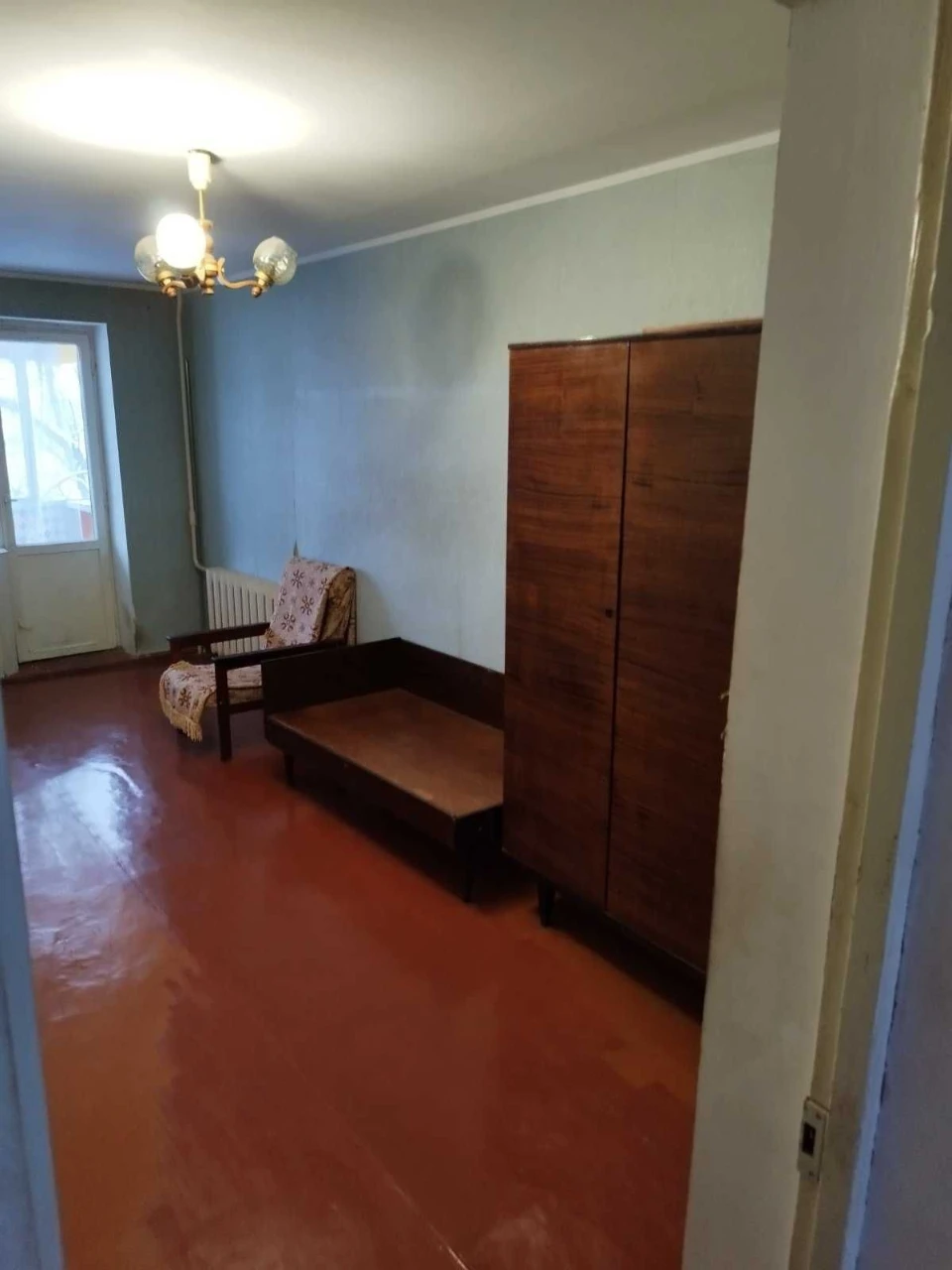 Продам 3-х кімнатну квартиру в м. Шостка