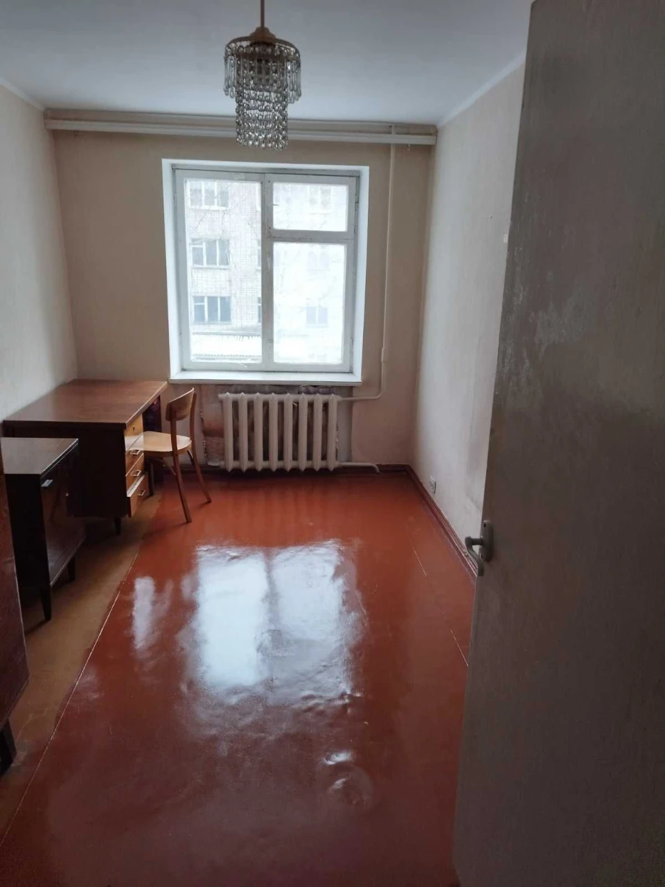 Продам 3-х кімнатну квартиру в м. Шостка