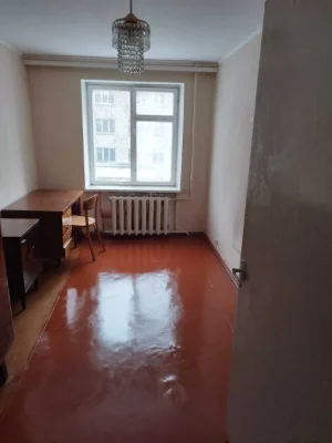Продам 3-х кімнатну квартиру в м. Шостка