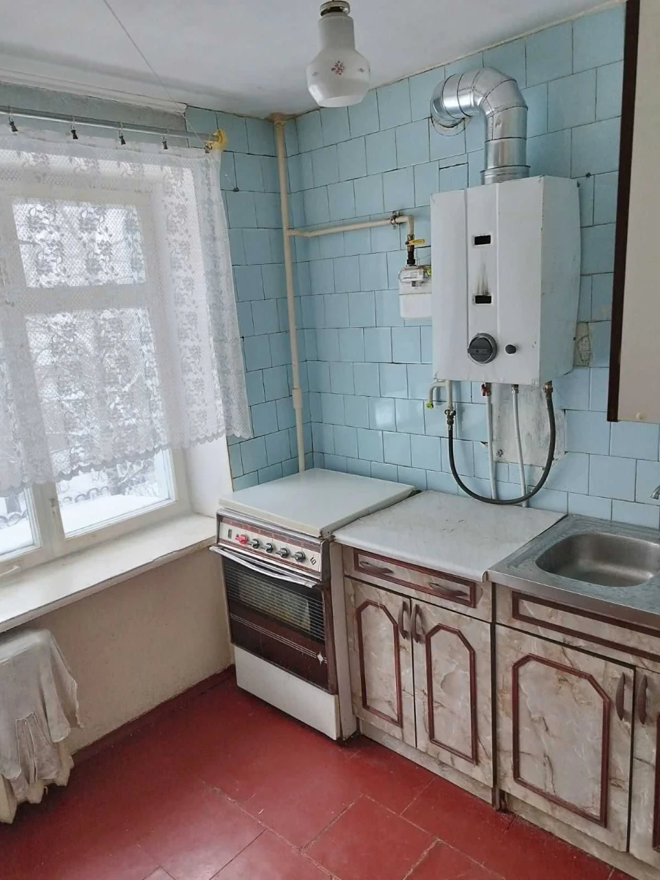 Продам 3-х кімнатну квартиру в м. Шостка
