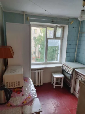 Продам 3-х кімнатну квартиру в м. Шостка