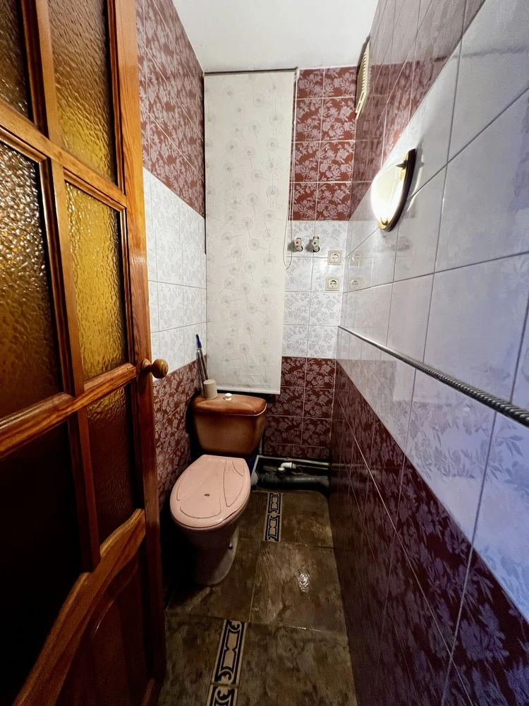 2-кімнатна квартира Шостка 49 м² з ремонтом готова до прожив
