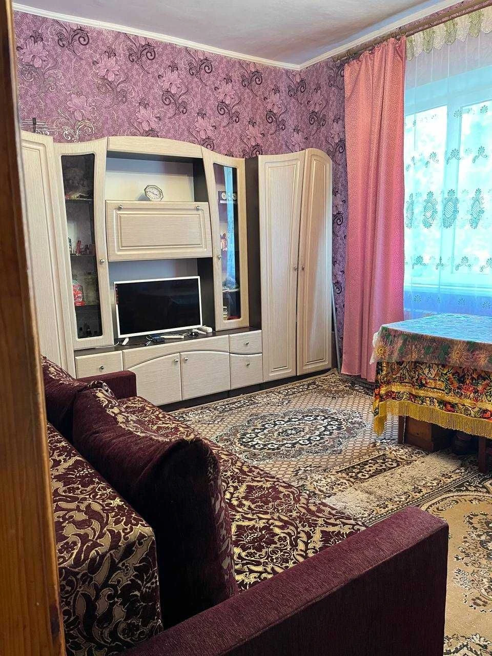 2-кім. квартира з технікою, меблями +сарай з погребом, м. Шо