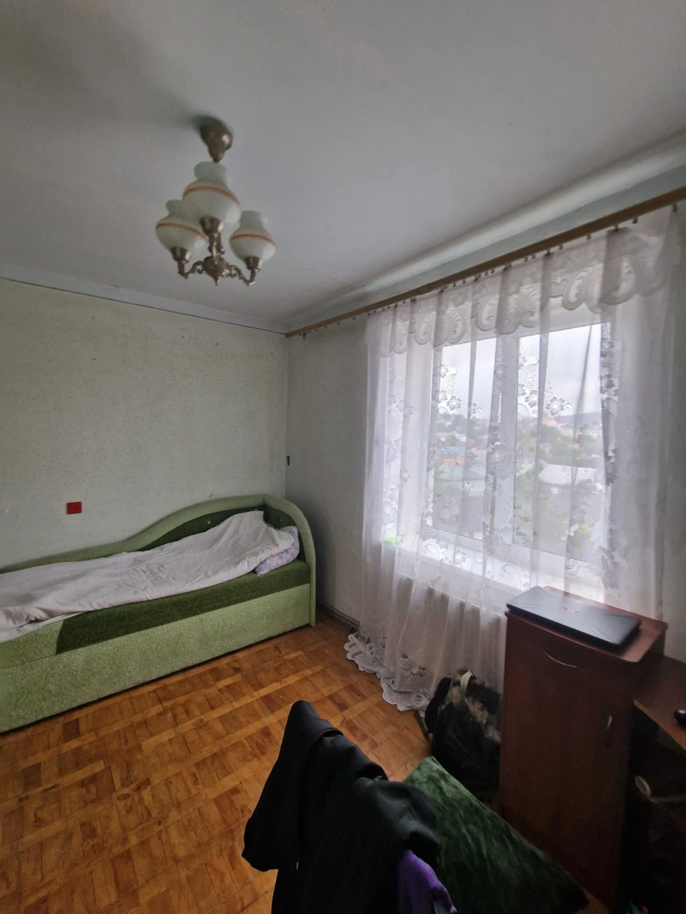Продаємо 3кімнатну квартиру Бережани
