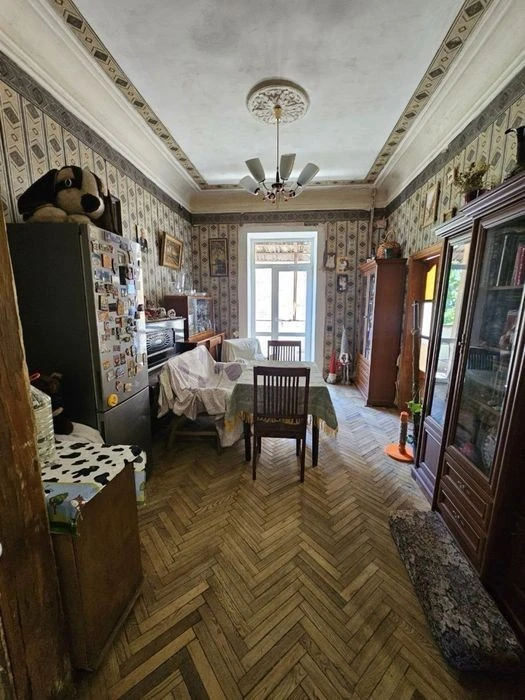 Золоті Ворота /Метро Університет Пирогова 5 вікна у двір