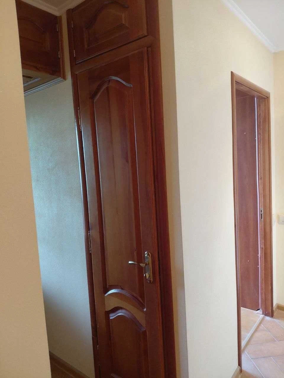 Продається 3-кімнатна квартира у центрі міста Збараж