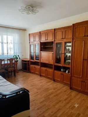 Продається 3 кімнатна квартира з гаражем у місті Збараж