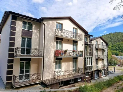 Продаж 2-кімнатної квартири 51,5 м² у центрі Кременця з видо