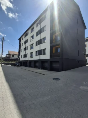 Продаж 2-кімнатної квартири з власним гаражем у м. Кременець